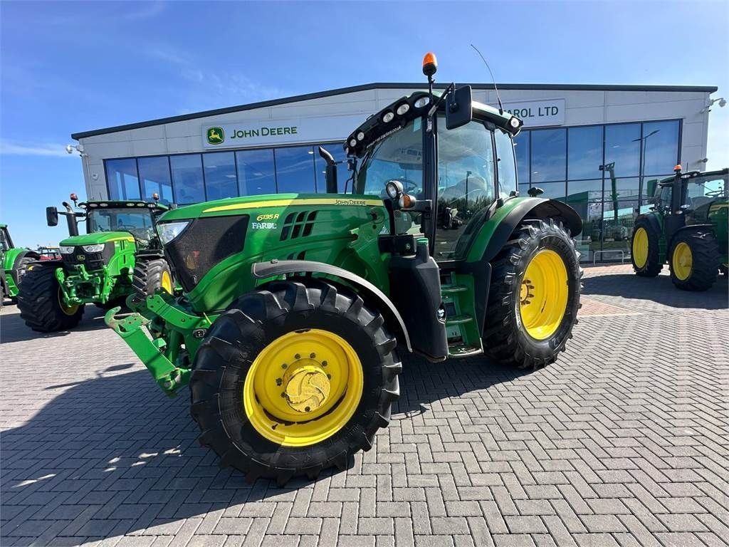 John Deere 6135 R Tractor €60,702