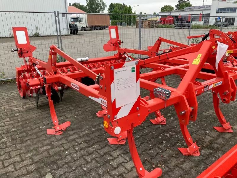 E-FARM: Maschio terremoto 3 300 - Kultywator - id MY7SMQK - 10 000 € - Rok produkcji: 2023 - Niemcy