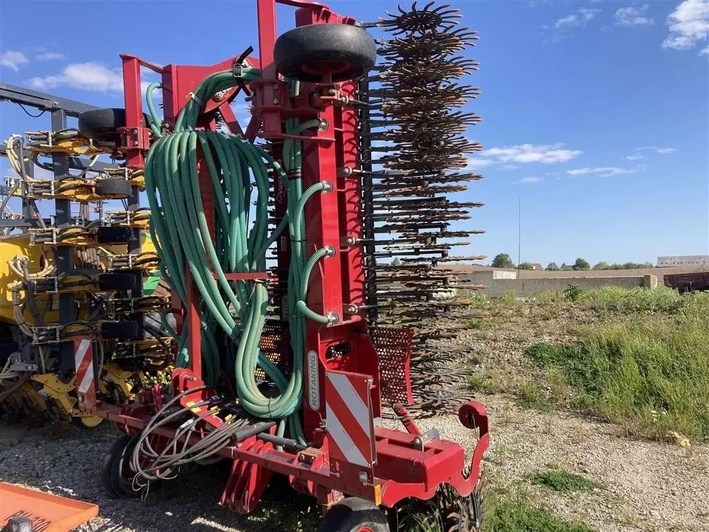 E-FARM: sonstige 12m suire rotorstrigle - Mechanical weed control - id M9NQPDQ - €22,657 - Year of construction: 2020 - Denmark