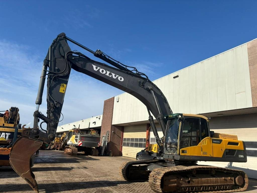 VOLVO ec 300 d l Crawler excavator €53,500