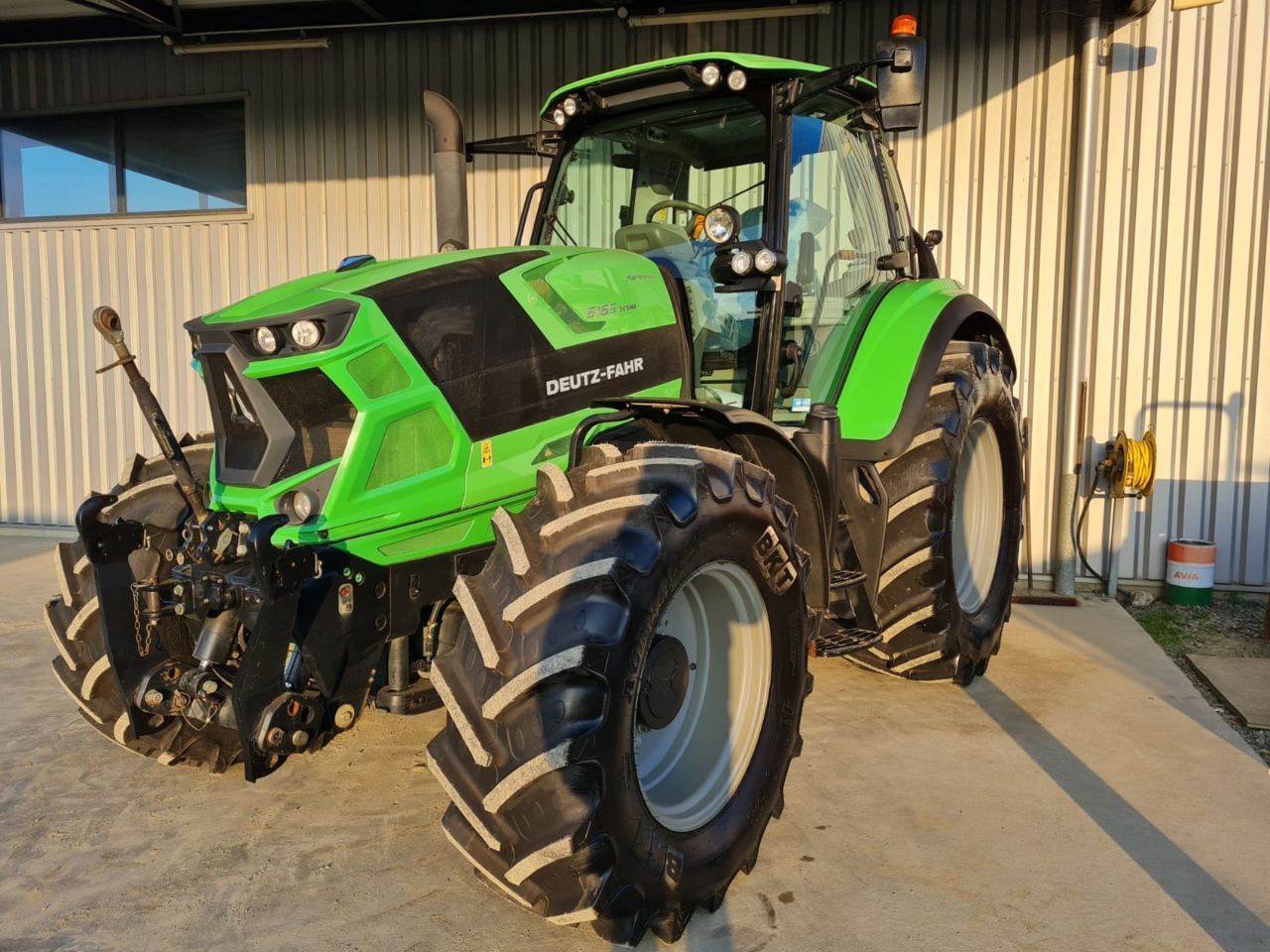 Deutz-Fahr 6165 Tractor €60,000
