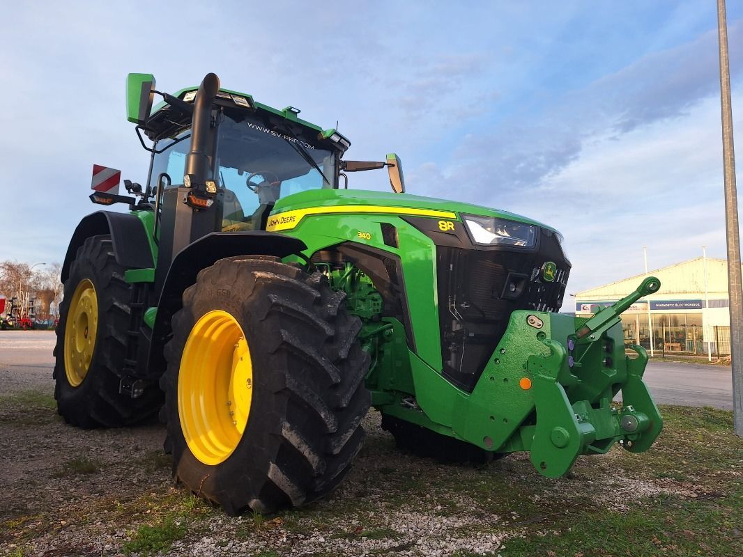 John Deere 8R 340 Tractor €276,000