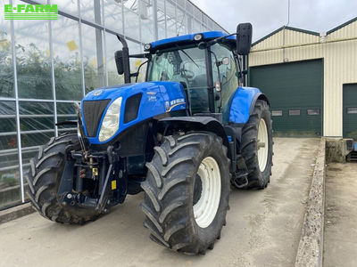 E-FARM: New Holland T7.235 - Tractor - id CIUH5WE - €62,000 - Year of construction: 2013 - Engine hours: 4,995,Engine power (HP): 185,France