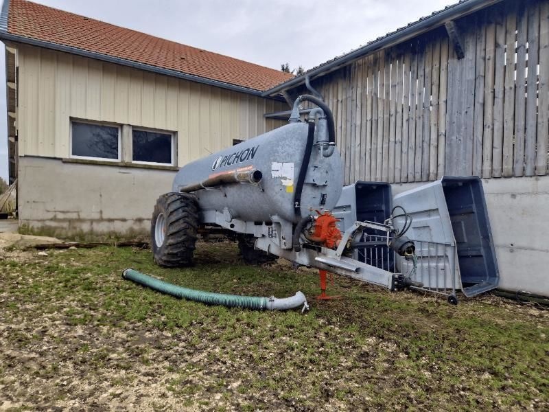 Pichon tci 9000 self_propelled_liquid_manure_spreader €13,000