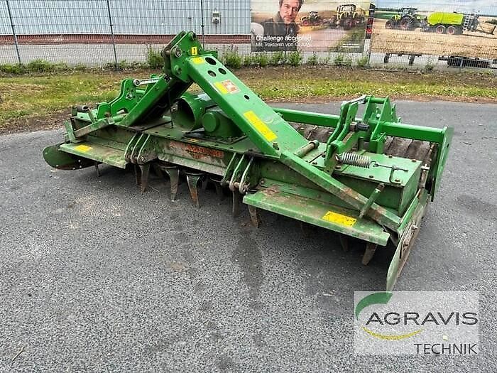 E-FARM: Amazone KX 3000 - Herse rotative - id 7ZPLNSI - 11 500 € - Année: 2010 - Allemagne