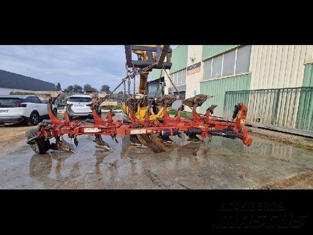 E-FARM: GREGOIRE BESSON rwy7 - Pług - id QICEFQC - 9500 € - Rok produkcji: 2003 - Francja
