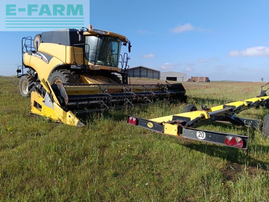 New Holland CR 980 Moissonneuse-batteuse 70 000 €