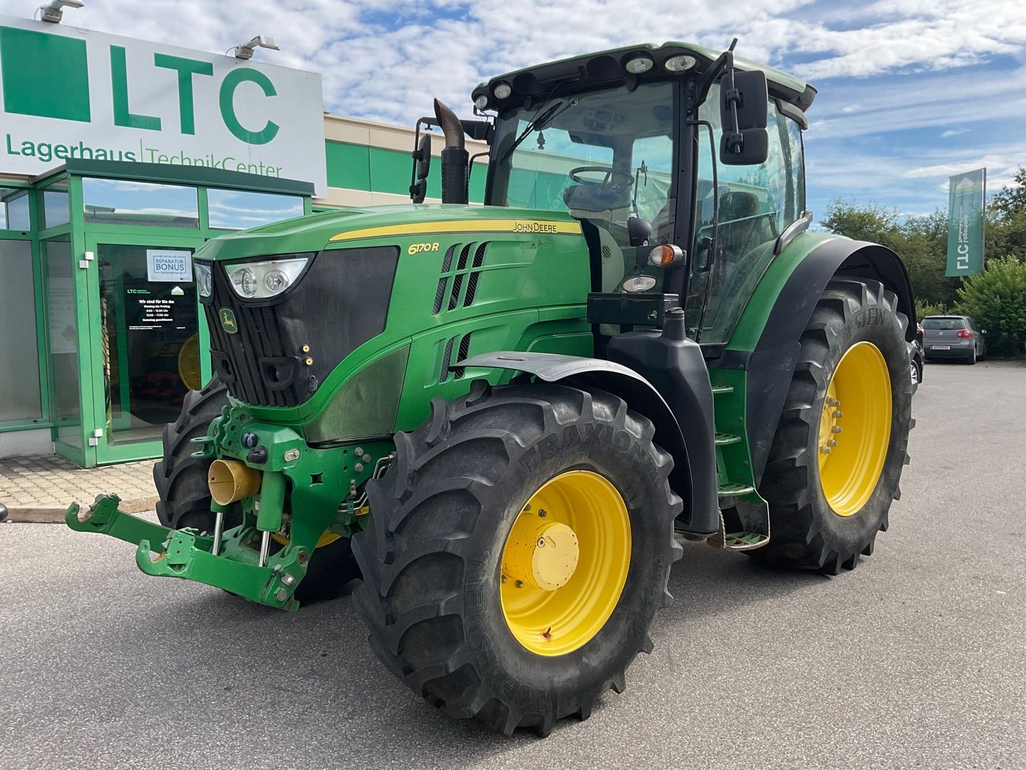 E-FARM: John Deere 6170 R - Traktor - id 38AVTTM - 60.750 € - Produktionsår: 2012 - Motortimer: 10.500,Motoreffekt (HP): 170,Østrig