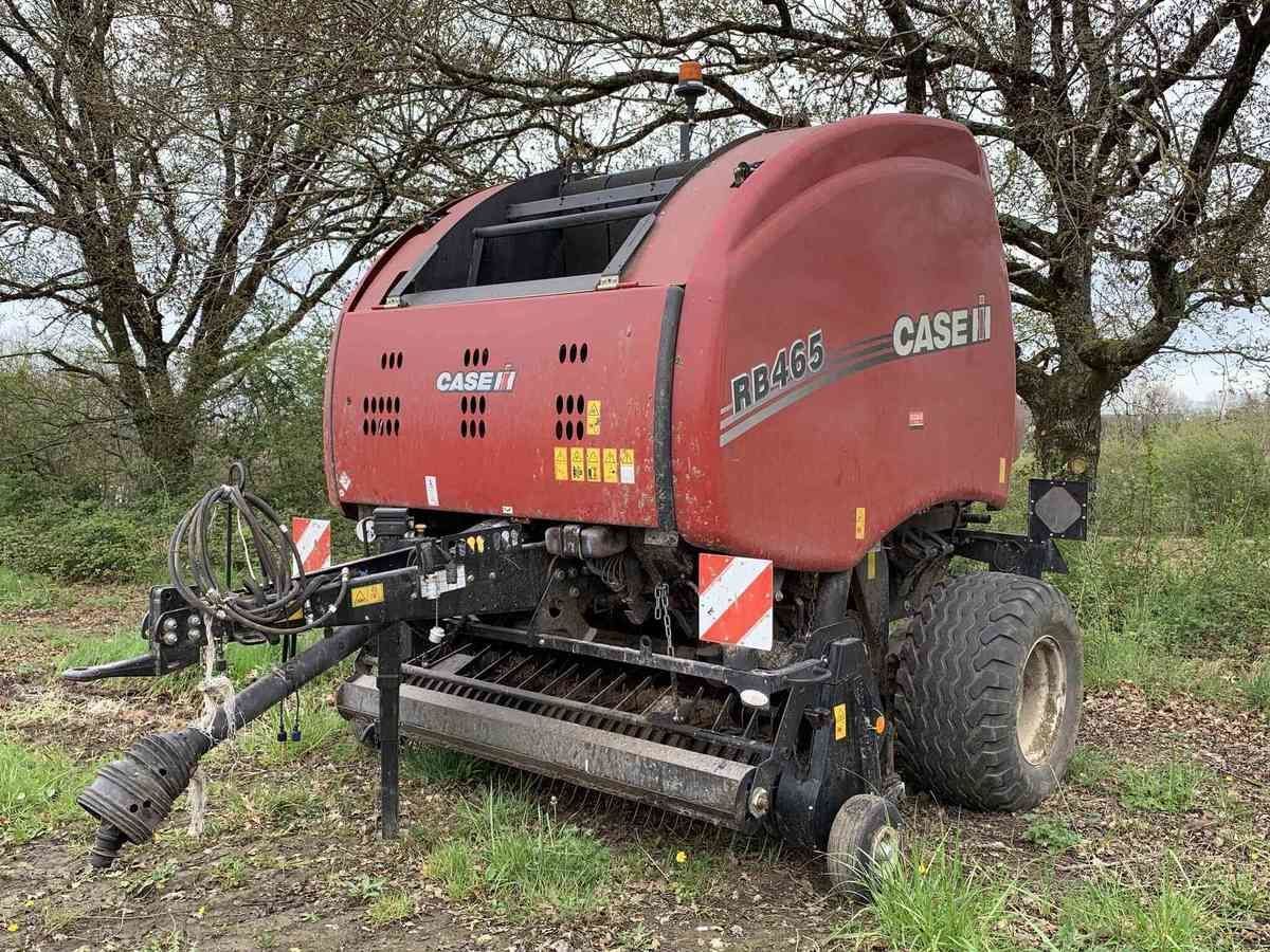 E-FARM: Case IH RB465 VC - Presse à balles - id UULWEUI - 15 500 € - Année: 2016 - Balles produites: 15 000,France