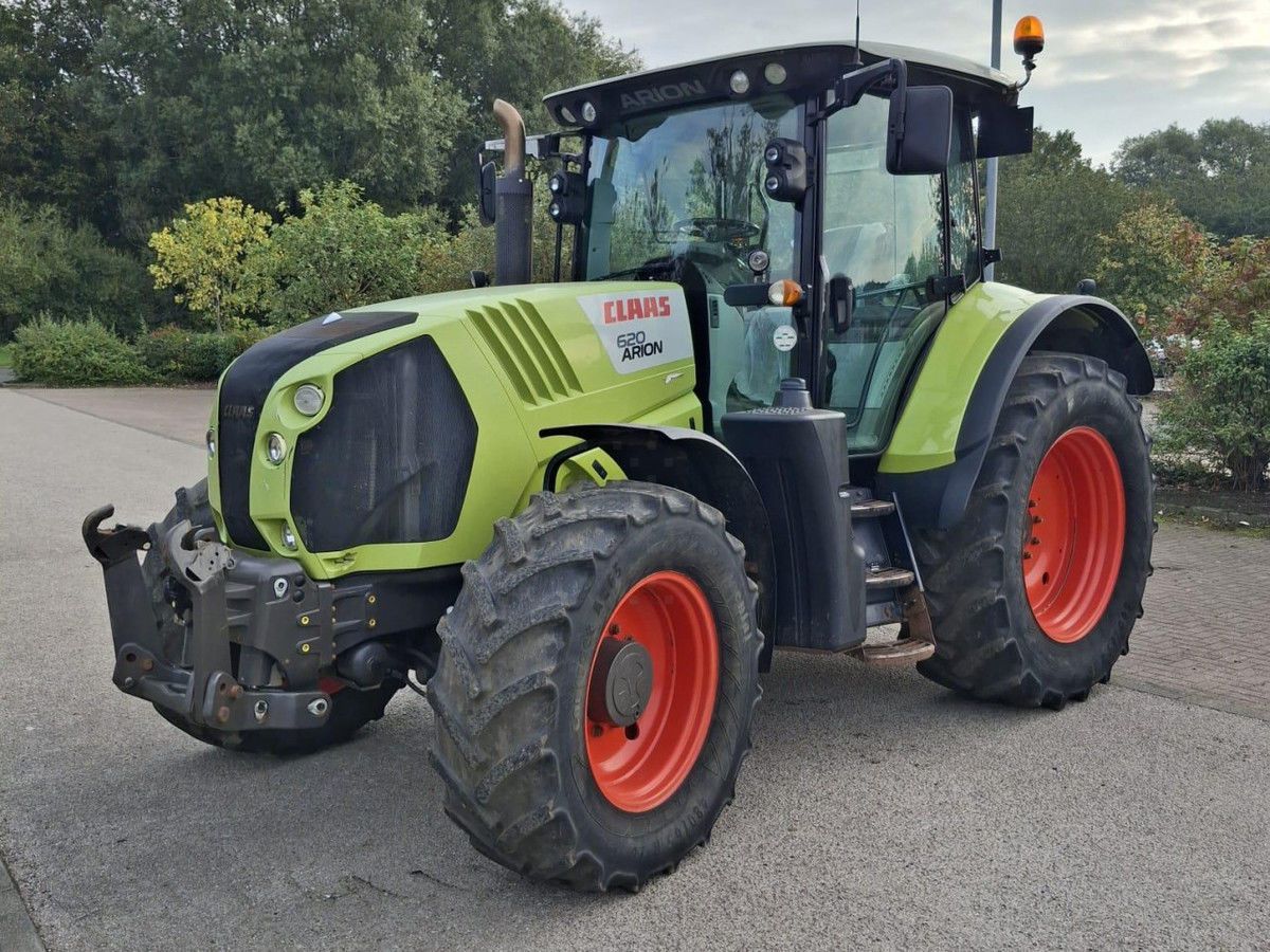 Claas Arion 620 Tractor €48,326