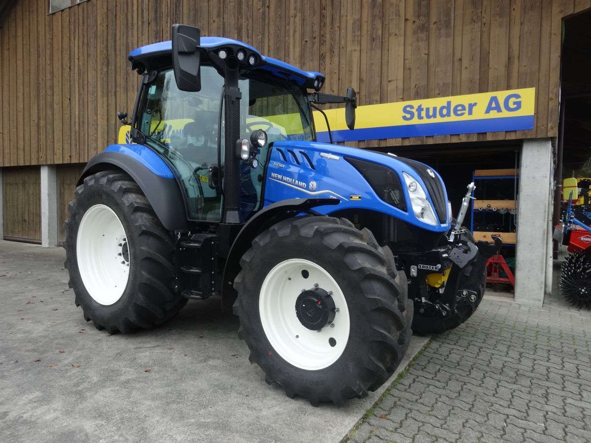 E-FARM: New Holland T5.140 AC - Traktor - id VPJDLGZ - Baujahr: 2022 - Motorleistung (PS): 140,Schweiz