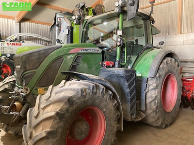 E-FARM: Fendt 724 Vario PowerPlus - Tractor - id QKP6HL1 - €89,000 - Year of construction: 2018 - Engine hours: 9,800,Engine power (HP): 240,Germany