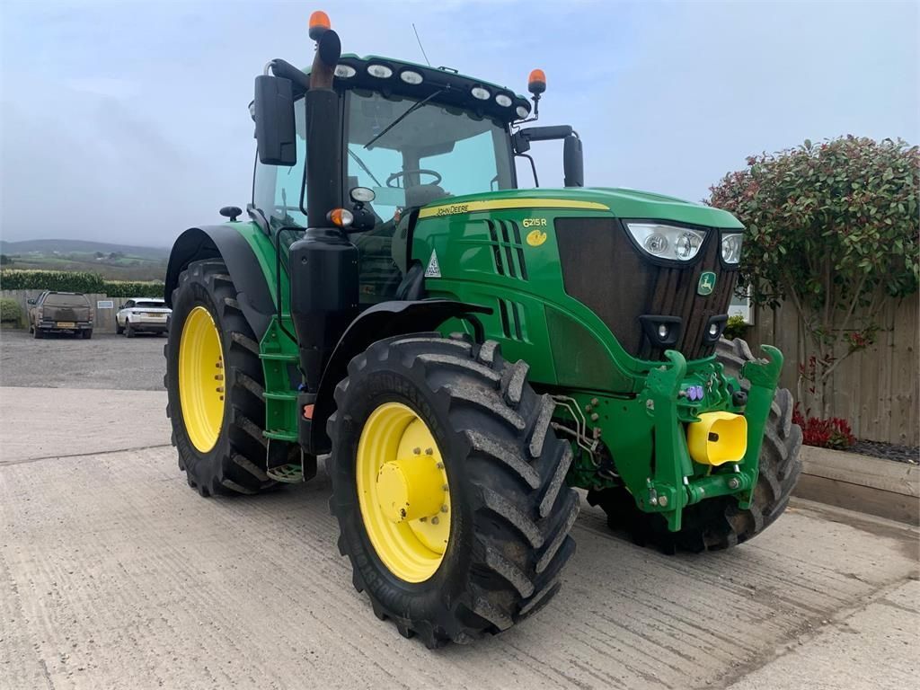 John Deere 6215 R Tractor €56,215