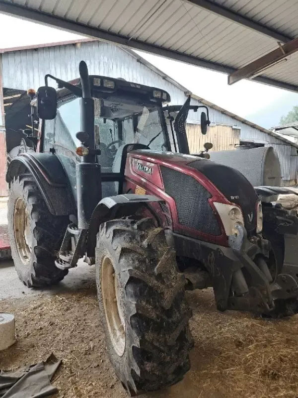E-FARM: Valtra N123 - Traktor - id VHTN5TB - 43 500 € - Rok produkcji: 2015 - Motogodziny: 6400,Moc silnika: 135,Francja