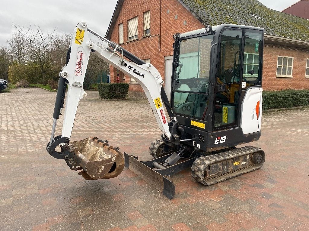 Bobcat E19 Mini kotrógép 22 500 EUR