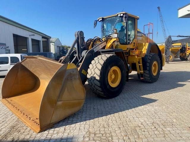 VOLVO l 180 h cdc,sw, 3. kreis miete / rental (12002217) Wheel loader €245,000