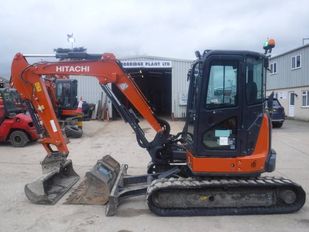 Hitachi zx 48 u-6 Mini excavadora  31.312 €