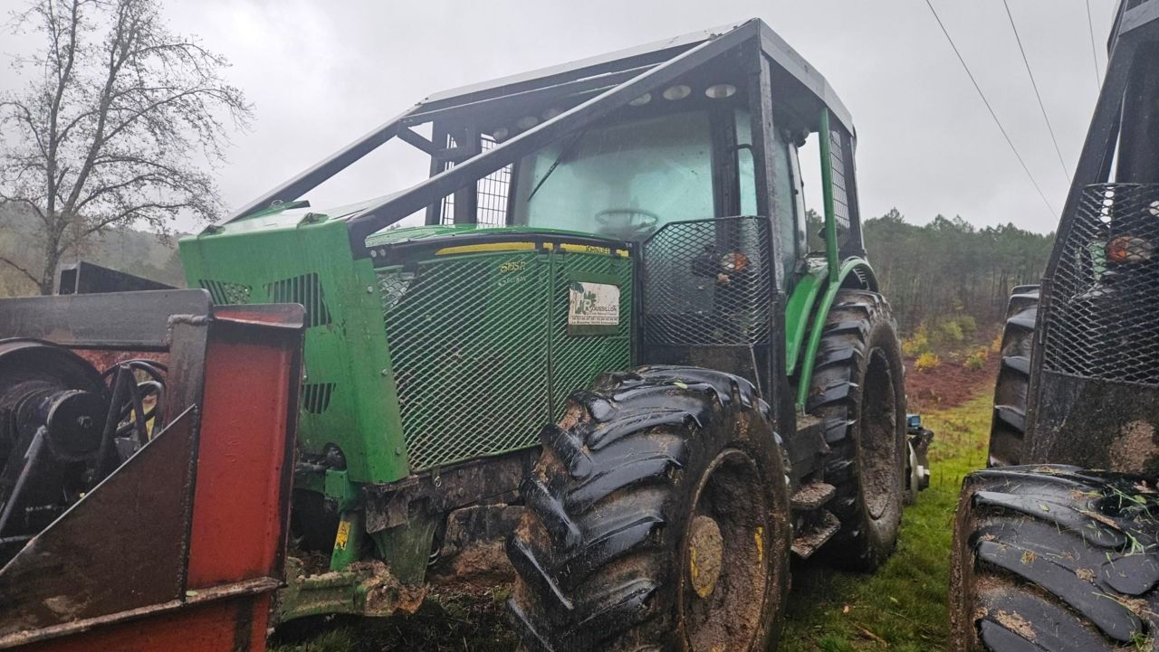 E-FARM: John Deere 6155 R - Tractor - id K9FRLZJ - 99.000 € - Año: 2021 - Horas: 3600,Francia