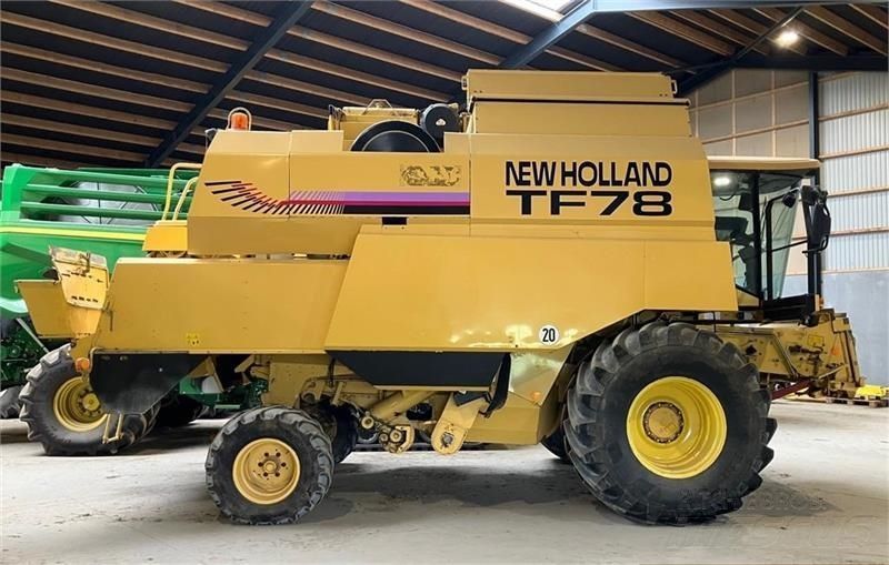 E-FARM: New Holland TF 78 E Plus - Cosechadora - id KI8ATSE - 24.802 € - Año: 1999 - Horas: 4221,Dinamarca