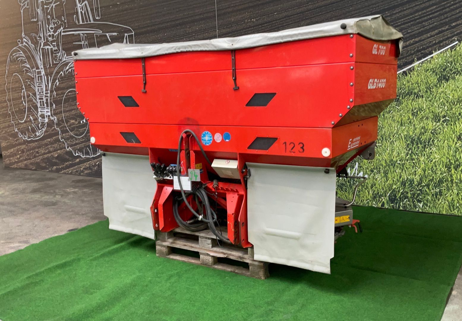 E-FARM: Rauch Axera H/EMC - Spandiconcime - id 9HXNE1A - 6.658 € - Anno di costruzione: 2007 - Austria