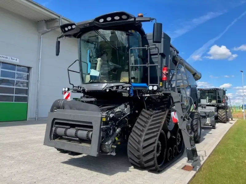 E-FARM: Fendt Ideal 10T - Kombájn - id BKAG8RX - 450 000 EUR - Gyártási év: 2023 - Üzemóra (motor): 15,Németország