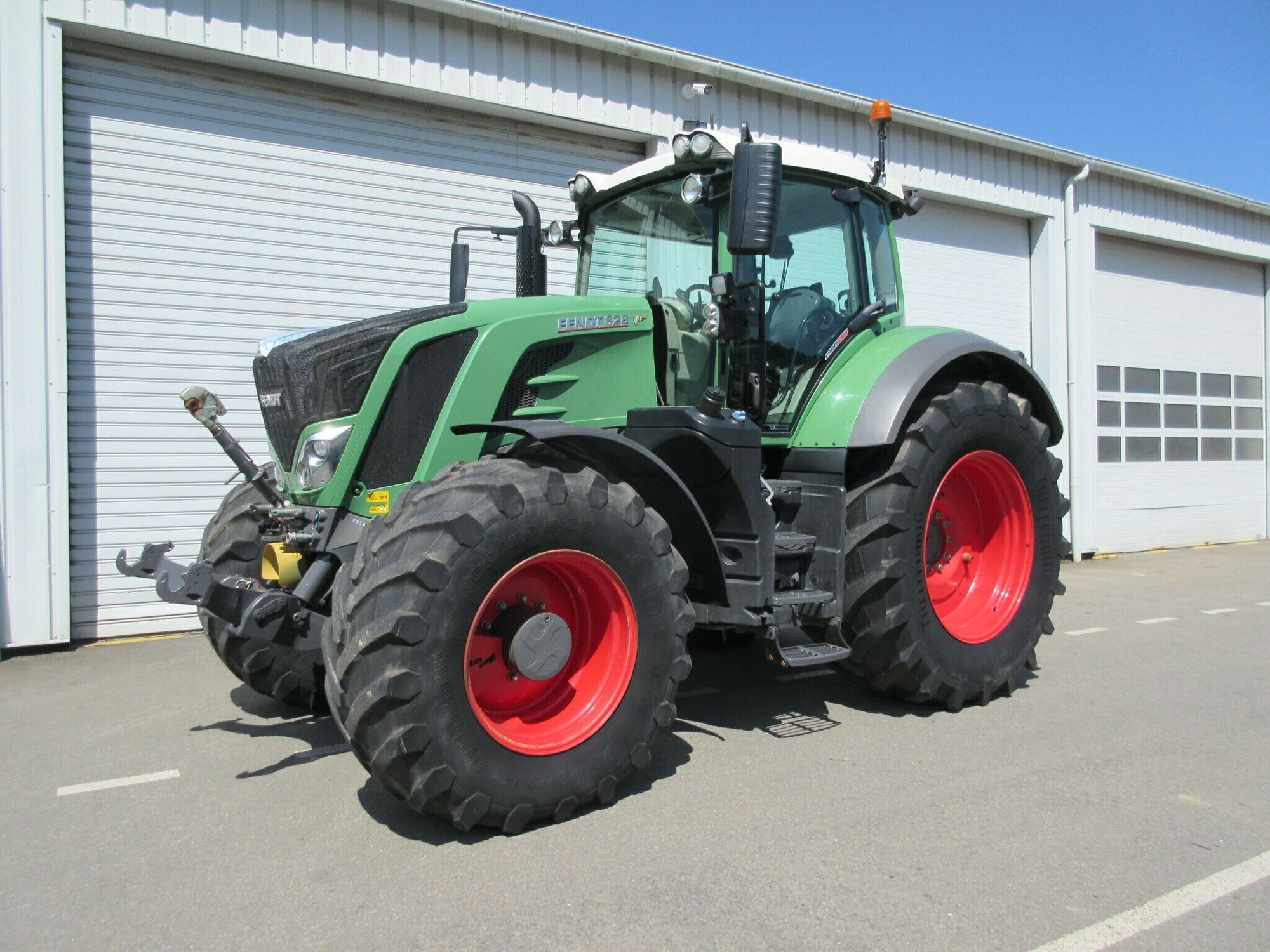 Fendt 828 Vario Traktor 108.000 €
