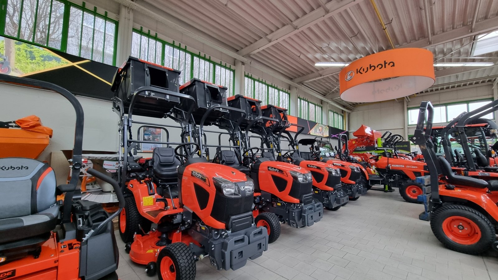 Kubota g231 hd lawn_mower €20,880