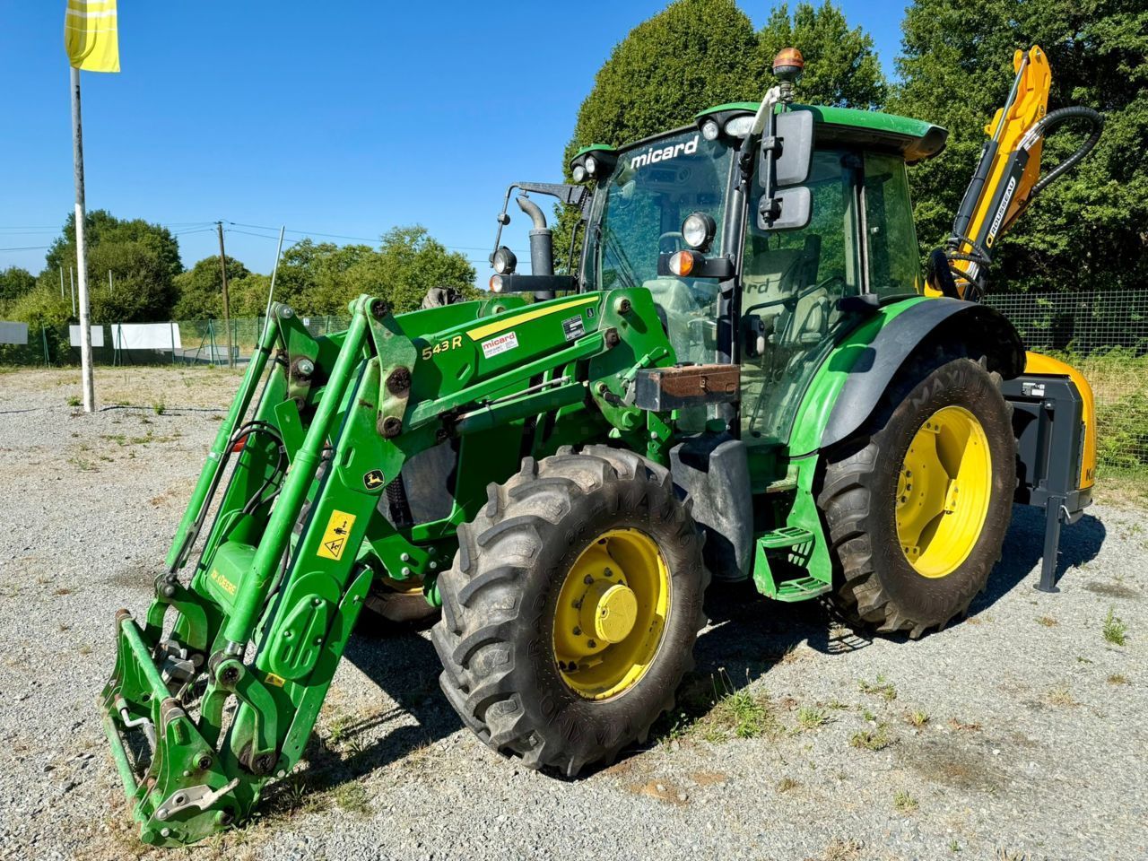 E-FARM: John Deere 5100 R - Tractor - id Z5RT6LQ - €48,000 - Year of construction: 2019 - Engine hours: 4,485,Engine power (HP): 100,France