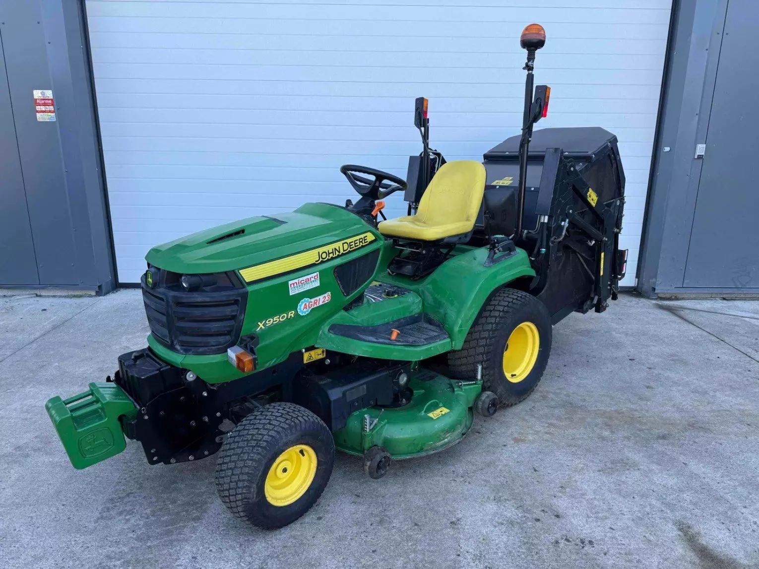 John Deere X950R Cortadora de césped 12.000 €