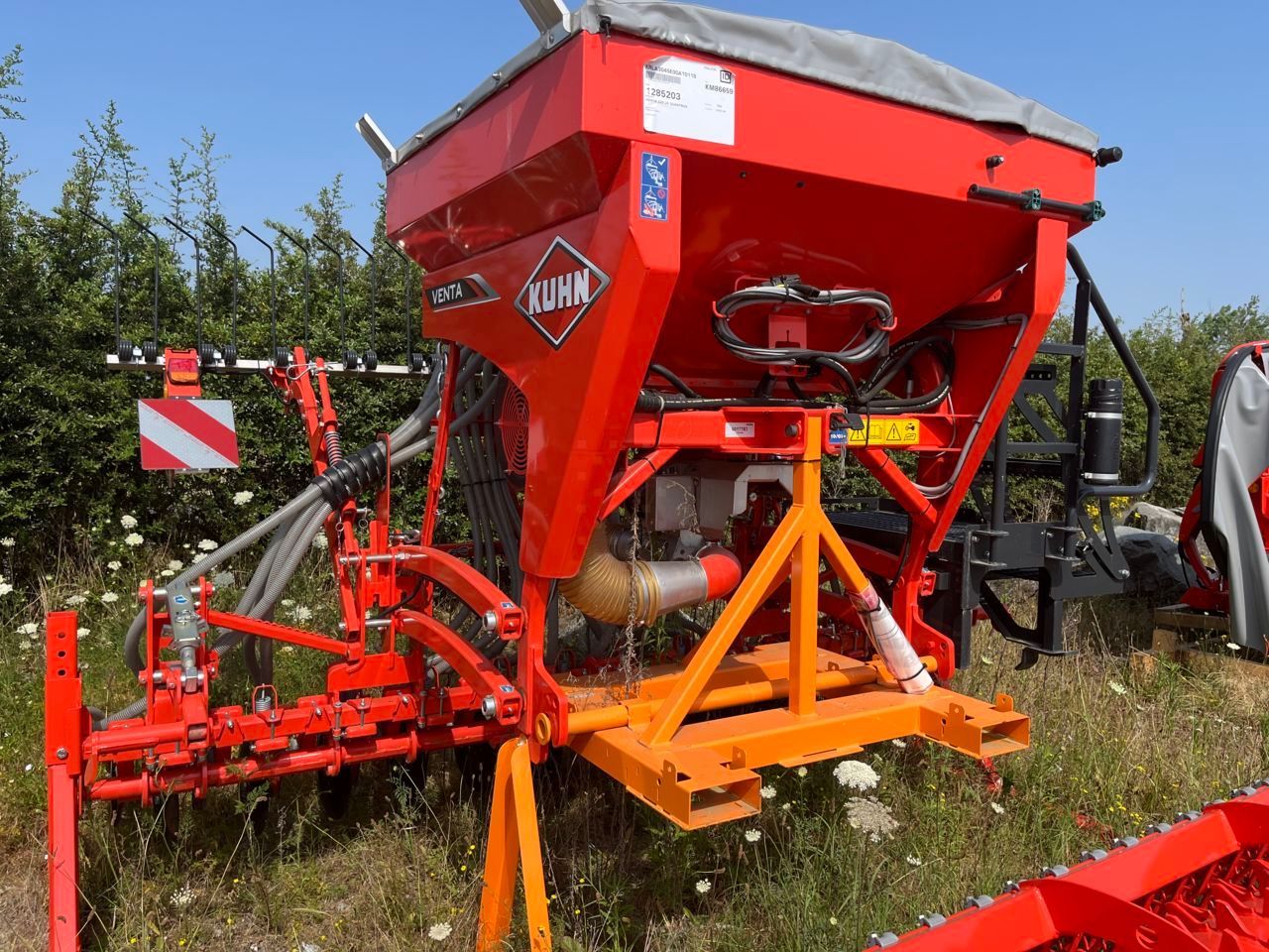 E-FARM: Kuhn venta 320 - Taladro - id BWZZDM1 - 15.500 € - Año: 2024 - Francia