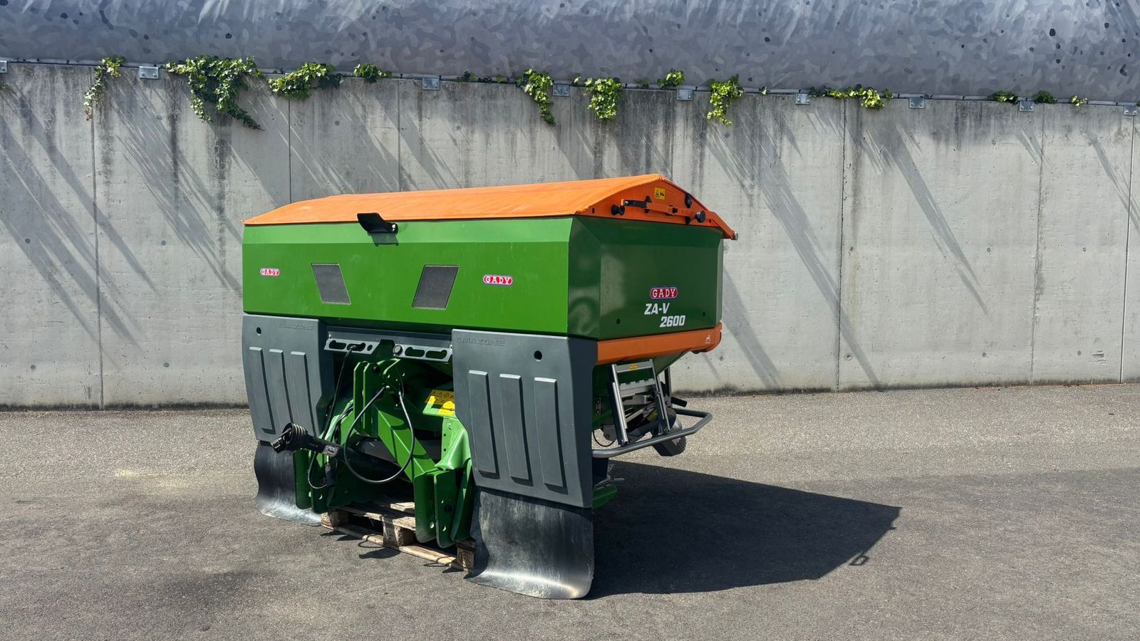 Amazone zav-2600 Fertiliser spreader €12,417