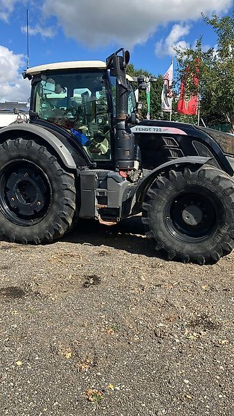 Fendt 722 Vario Power Tractor 90.100 EUR