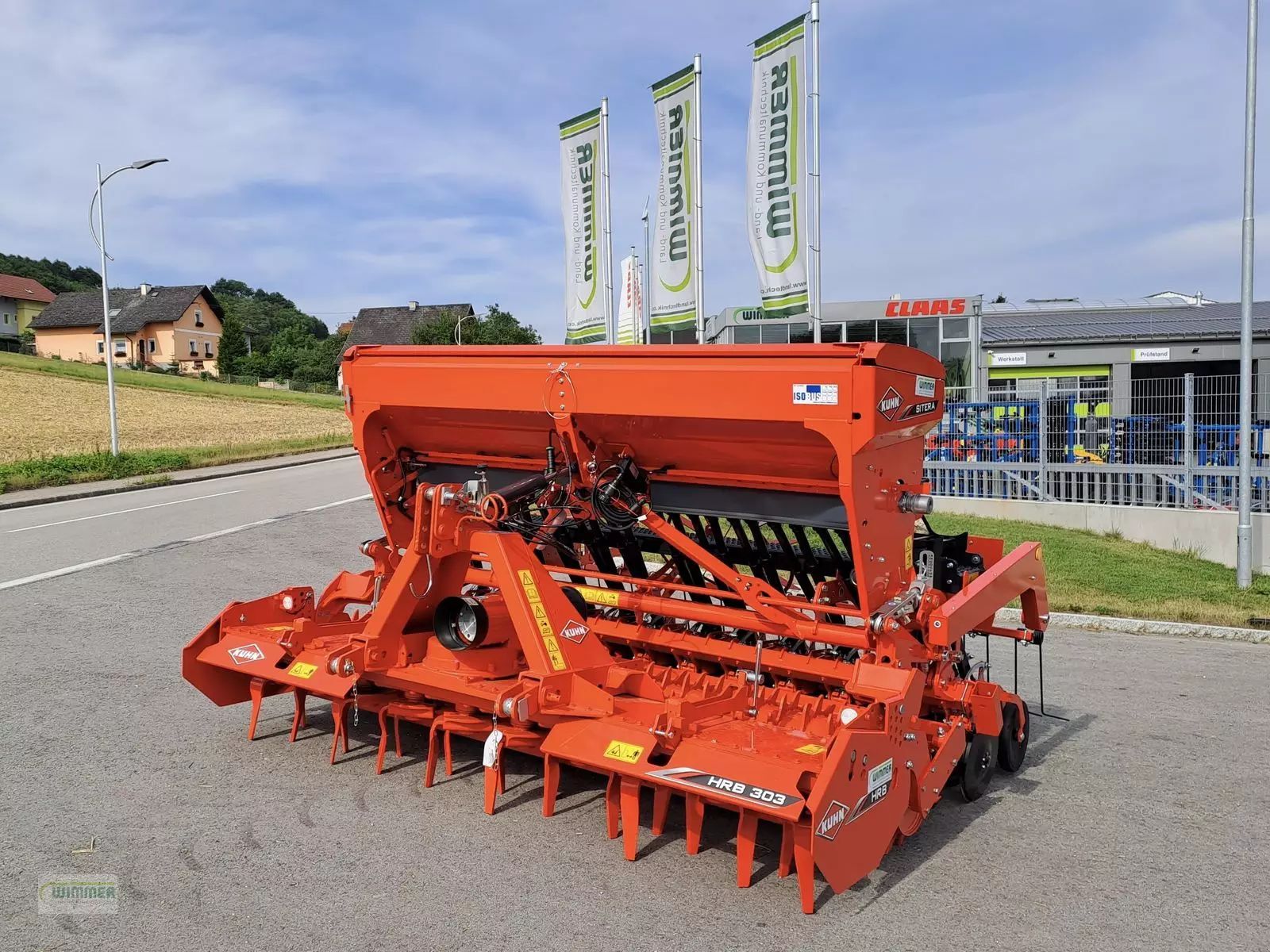 E-FARM: Kuhn Sitera 330-24 - Siewnik do użytków zielonych - id 9G6AZGS - 35 200 € - Rok produkcji: 2024 - Austria