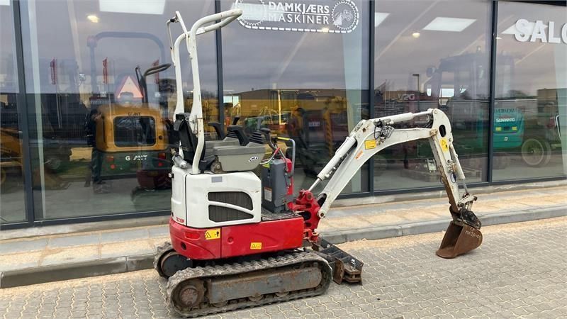 Takeuchi tb210r takeuchi tb210r Mini-pelle 10 038 €
