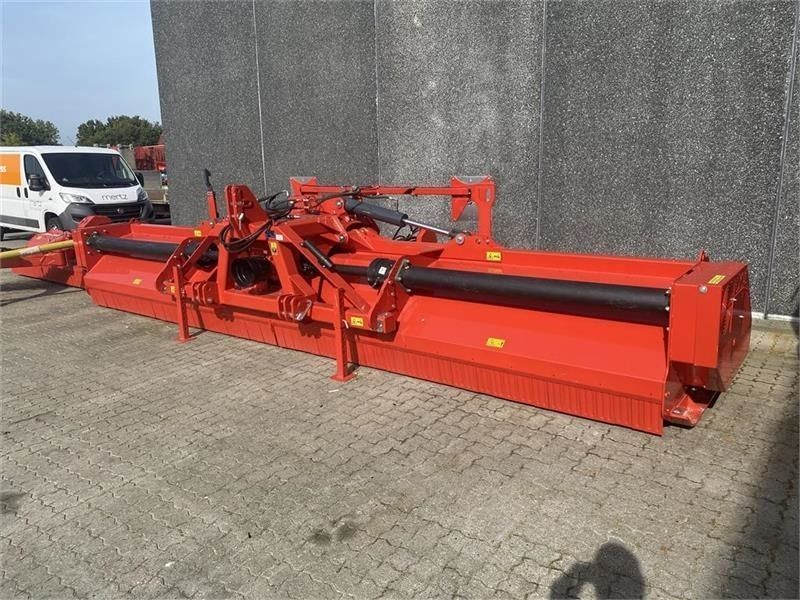 Sauerburger albatros 6400 med hydr. midter slagleafpudser Kosiarka 36 804 €