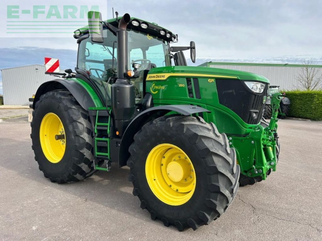John Deere 6R 250 Traktor 163 000 €