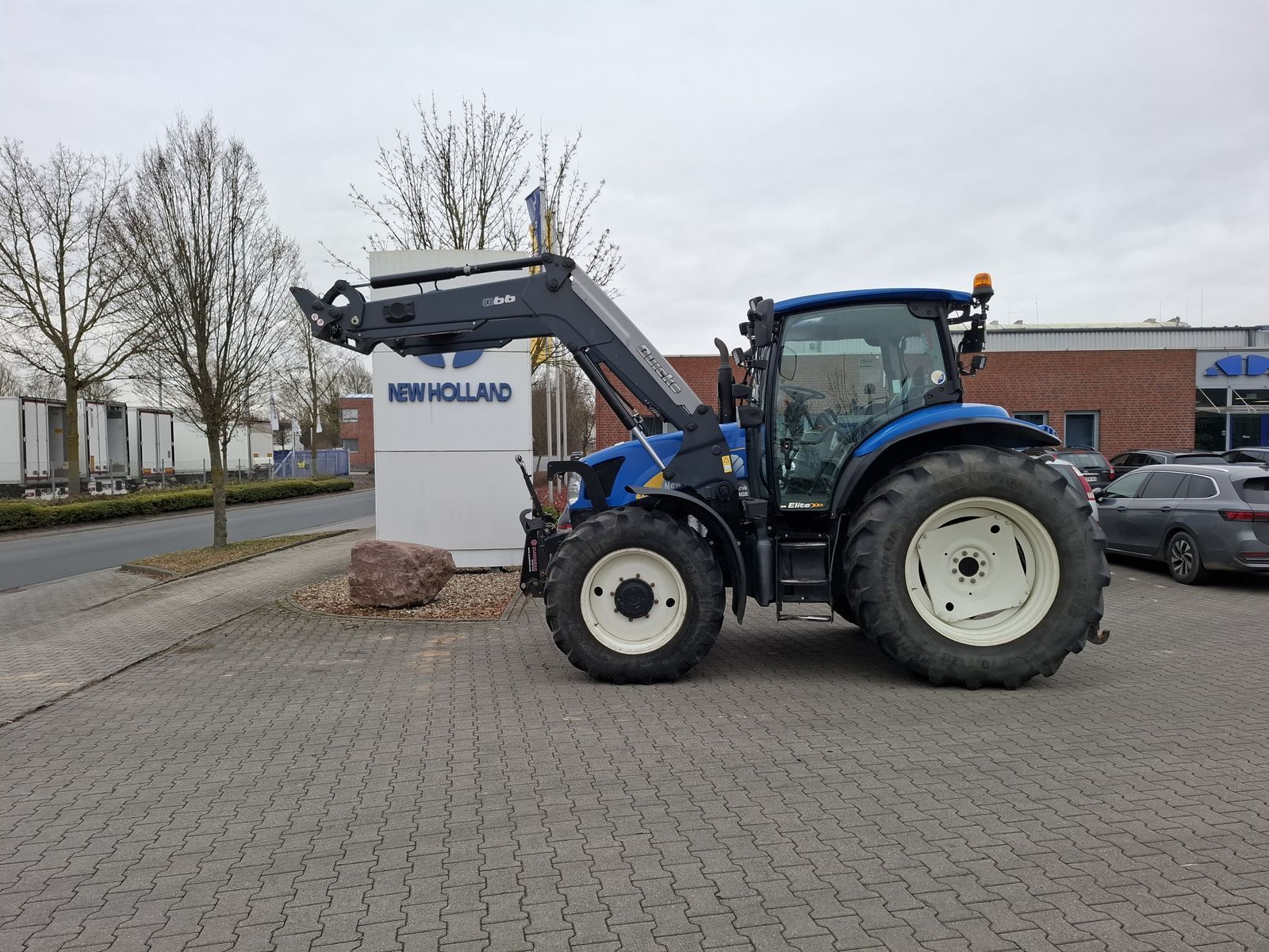 New Holland T 6020 Elite Tractor €40,757