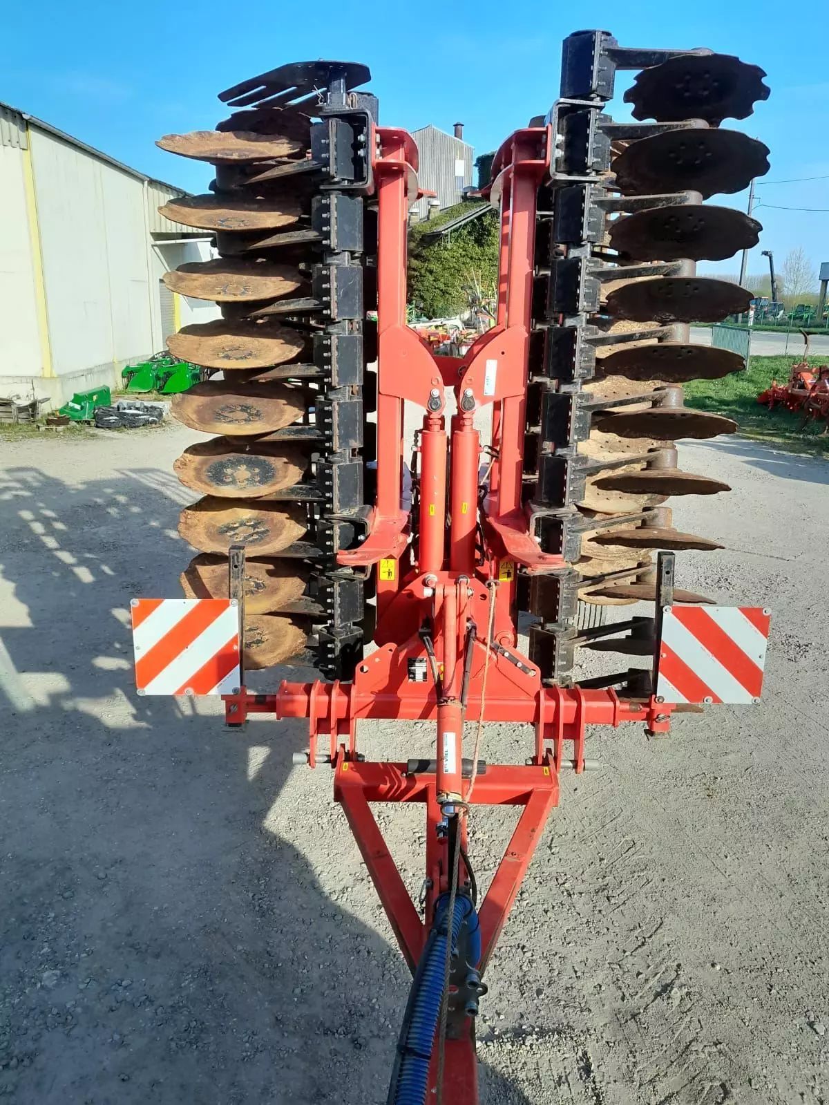 E-FARM: Quivogne diskator - Cultivateur - id HHZEEEX - 15 000 € - Année: 2016 - France