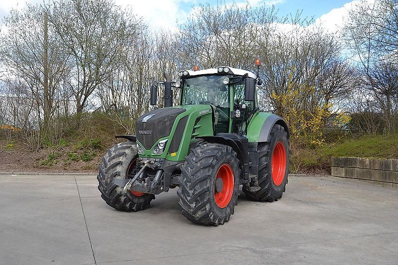 Fendt 828 Vario Profi+ Traktor 135.000 €