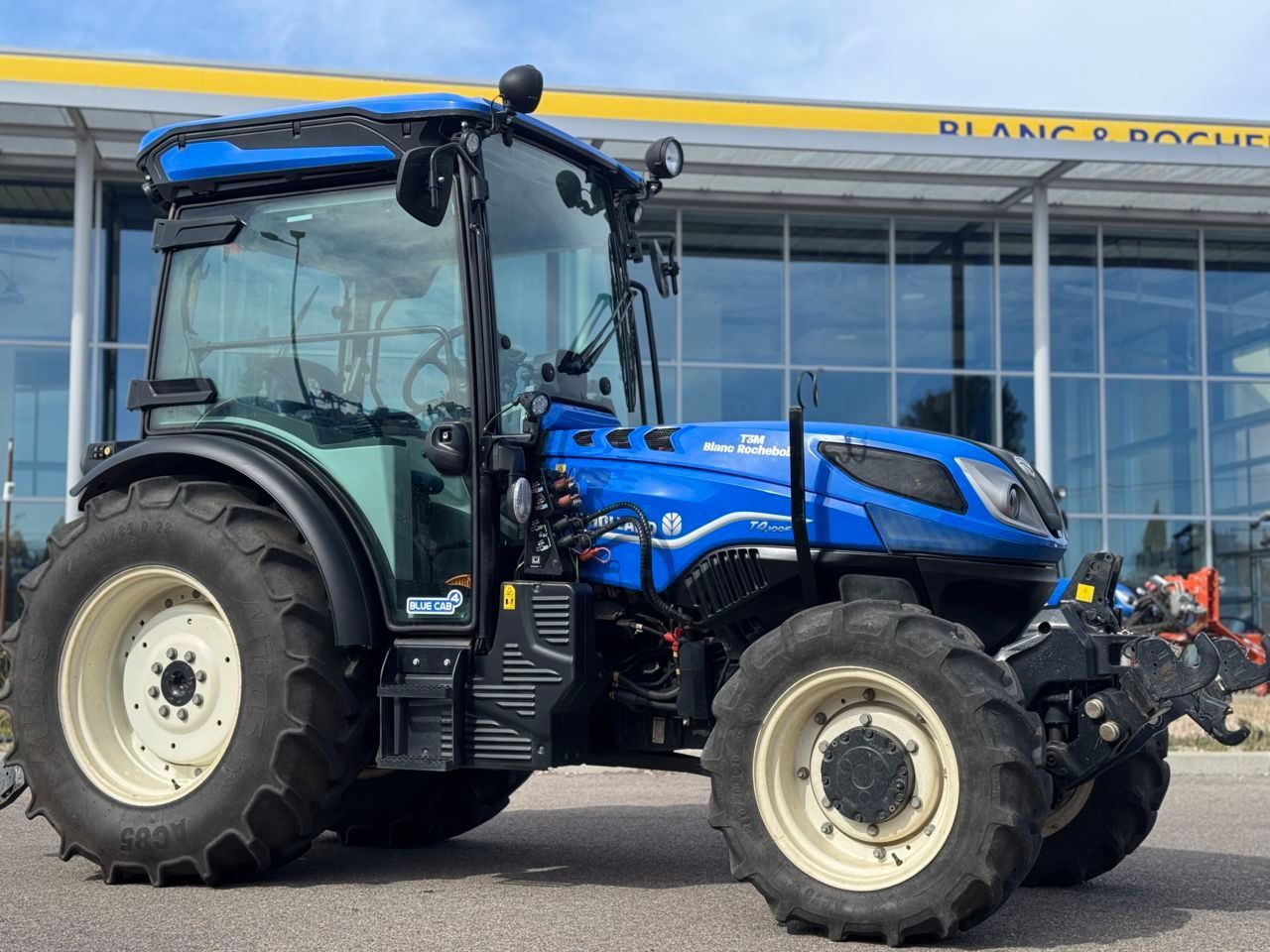 E-FARM: New Holland T4.100 F - Traktor - id LRNPIVM - 65.000 € - Baujahr: 2023 - Abgelesene Motorstunden: 622,Motorleistung (PS): 100,Frankreich