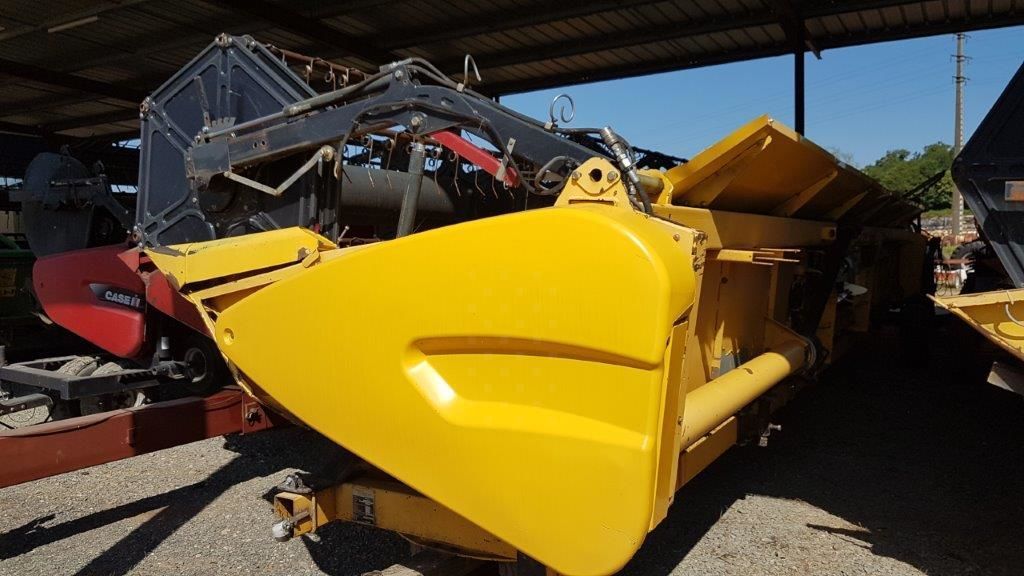 E-FARM: New Holland varifeed 2 10.70m + chariot cheval - Cabezal - id DERDMVL - 19.500 € - Francia