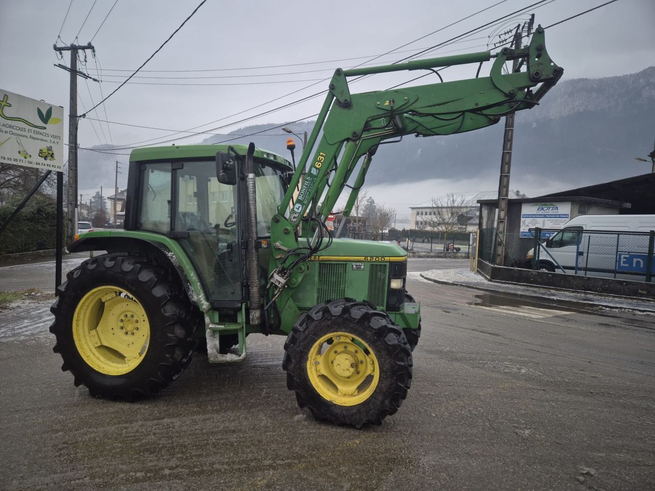 John Deere 6200 Tractor 28.000 €