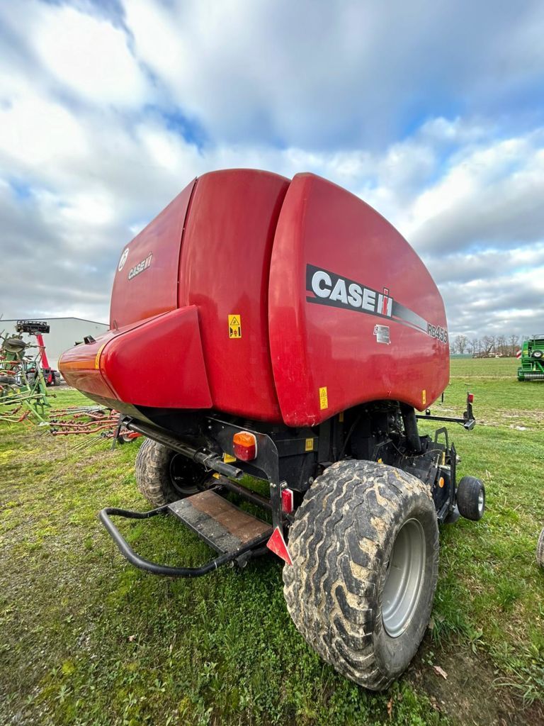 E-FARM: Case IH RB 455 RC - Presse à balles - id NVHKF2S - 19 500 € - Année: 2017 - Balles produites: 22 000,France