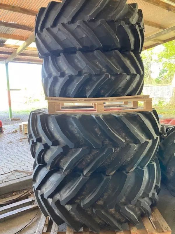 E-FARM: Fendt 540/65 r28 + 650/65 r38 - Wheel and track - id HQMU5L2 - €8,000 - Year of construction: 1901 - Germany