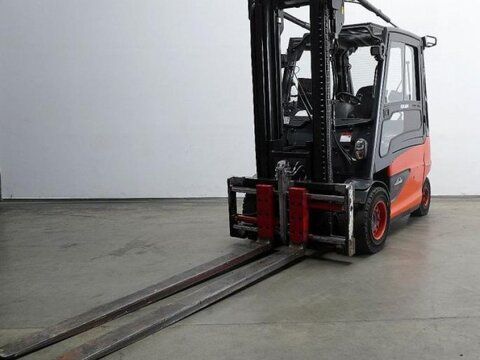 E-FARM: Linde e 50/600 hl 388 - Maszt sztaplowy - id RU4RBJ8 - 25 900 € - Rok produkcji: 2018 - Motogodziny: 8821,Niemcy