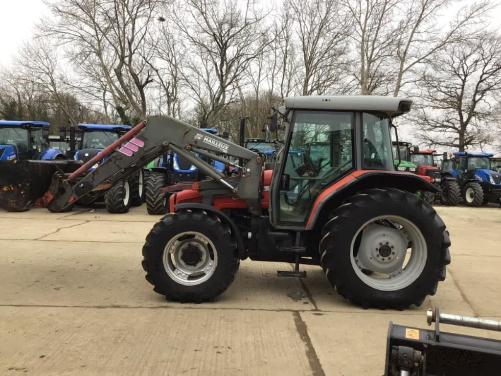 E-FARM: Massey Ferguson 4255 - Tractor - id BCKZ4WX - 21.912 € - Año: 2000 - Horas: 4282,Potencia del motor: 95,Reino Unido