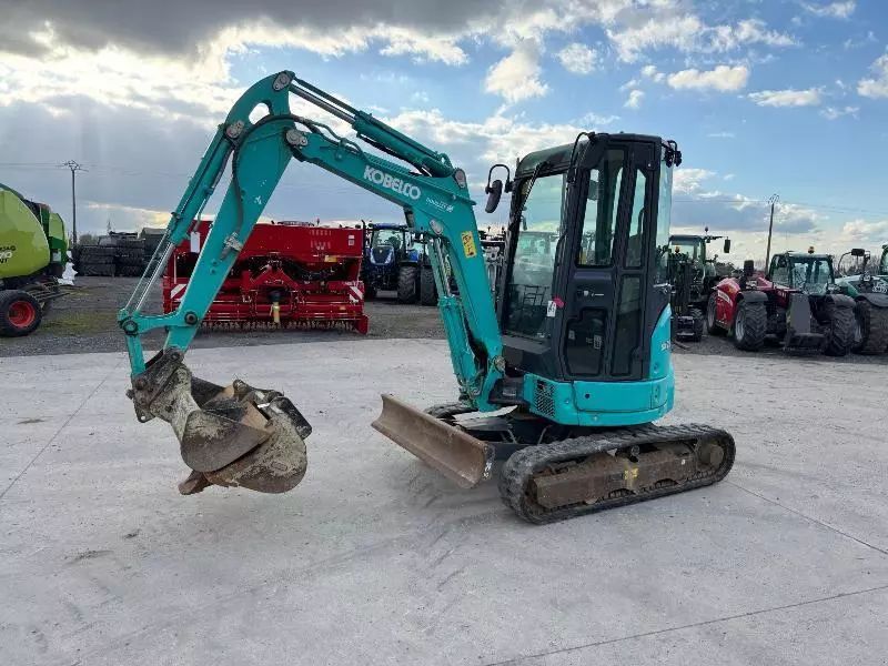 E-FARM: Kobelco sk 25 sr-6e - Mini escavatore - id 4JQ9YLM - 28.500 € - Anno di costruzione: 2018 - Francia