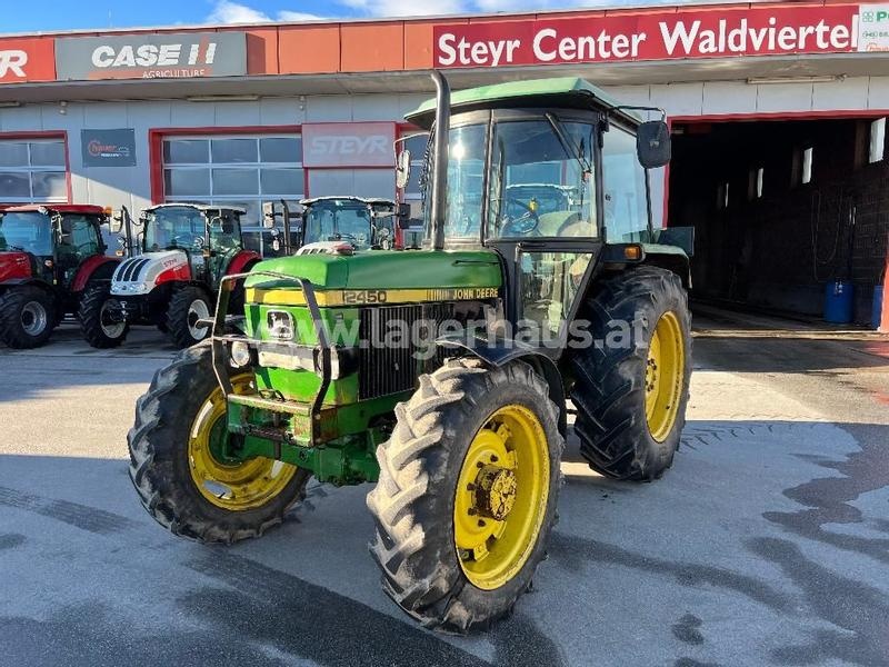 John Deere 2450 a tractor 15.841 €