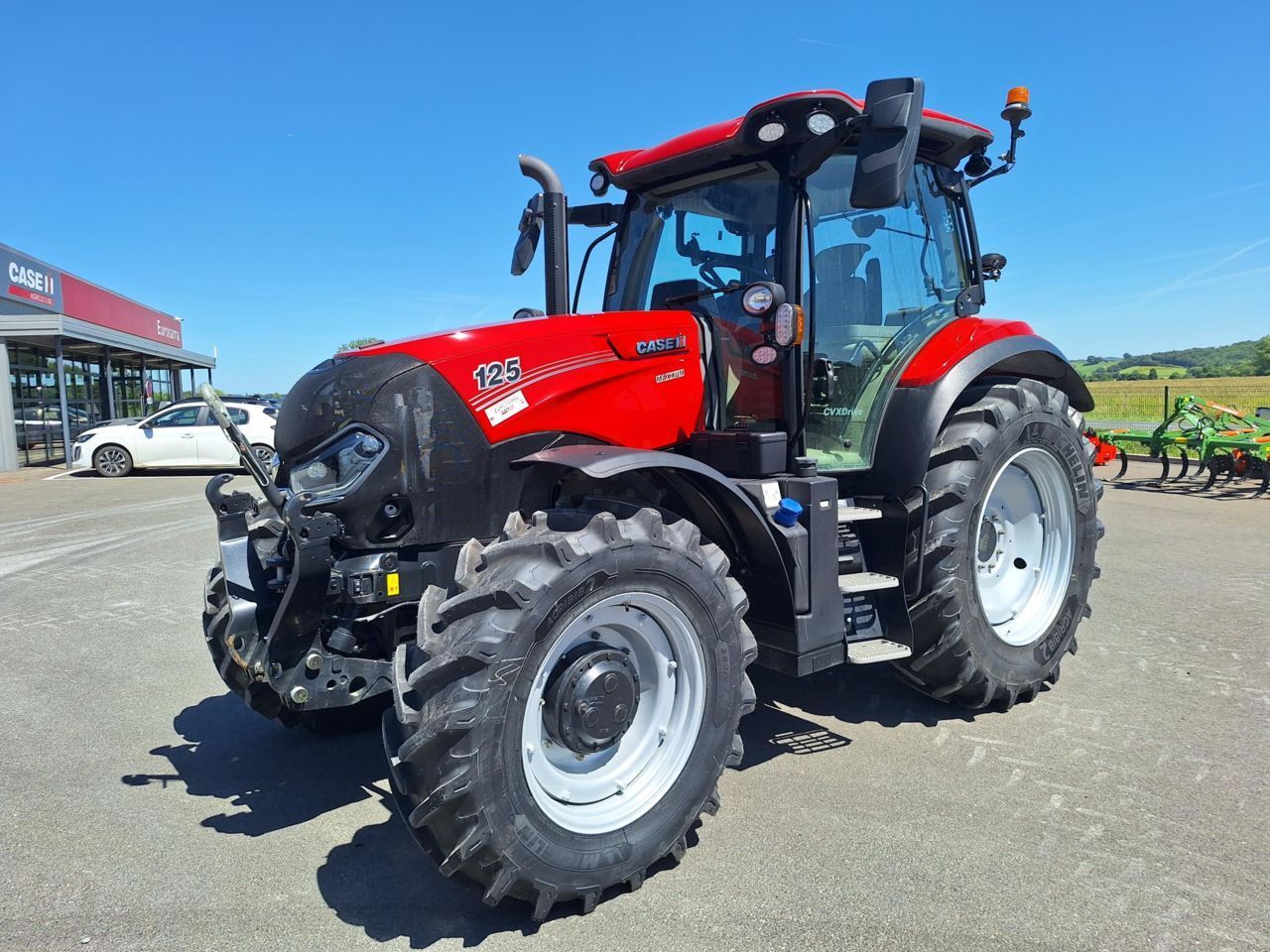 Case IH Maxxum 125 CVX Tractor €88,000