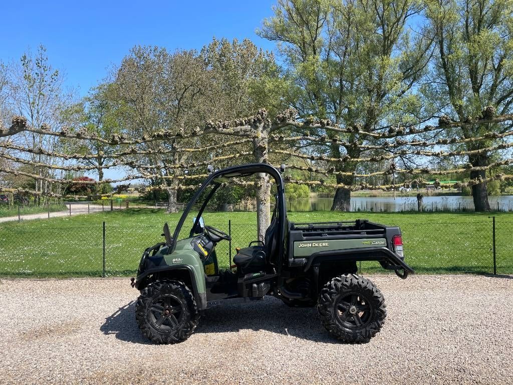 John Deere 855 Pojazd silnikowy 11 500 €